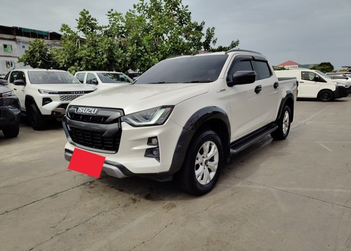 ISUZU
             
                 for Sale for Sale
